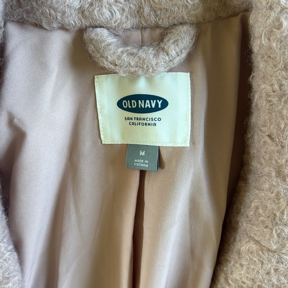 Women’s old navy coat - Picture 2 of 2